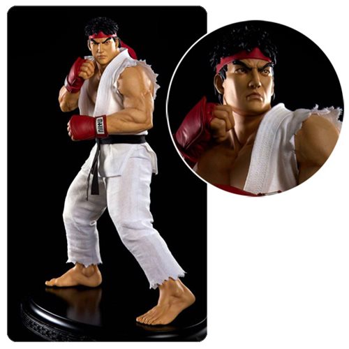street fighter dueling statues