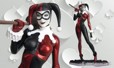 The Harlequin of Gotham Joins DC Comics Icons Statue Series