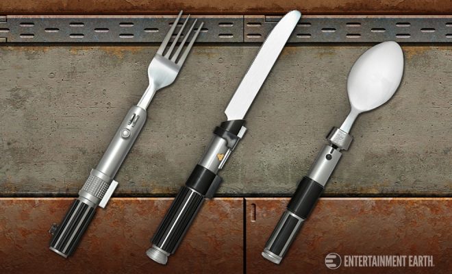 STAR WARS - Peper and Salt - Lightsaber - Set of 2 : :  Kitchen utensil Star Wars