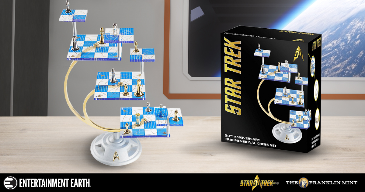 Star Trek Tridimensional Chess Set for 2 players : Toys & Games 