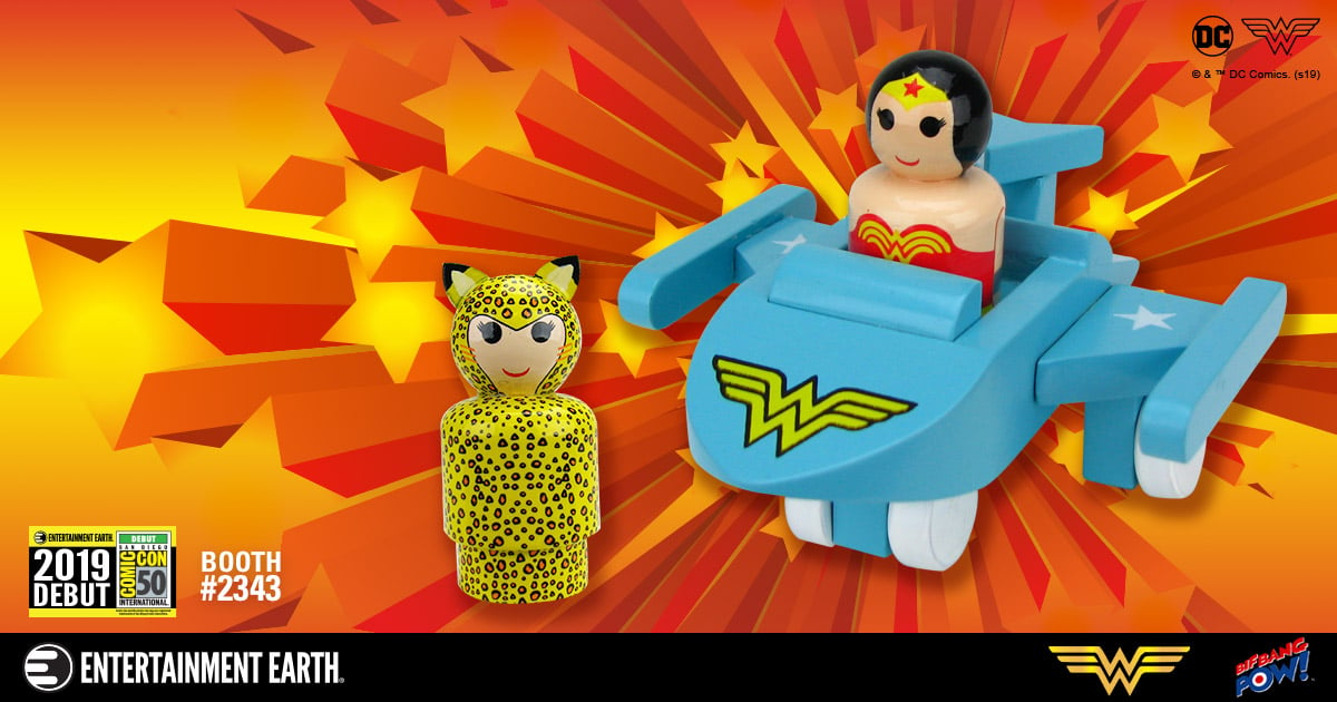 You Can't See This WONDER WOMAN™ INVISIBLE JET with WONDER WOMAN™ and  CHEETAH™ Pin Mates Set - SDCC Debut!